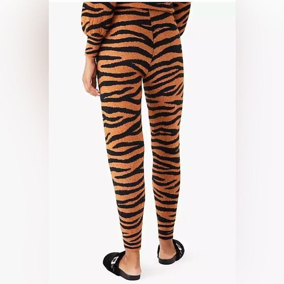Kate Spade New York Tiger Stripes Dream Jogger Set (Pants M, Sweater L) - Picture 3 of 10